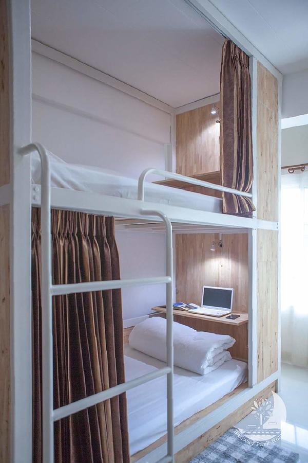 Railway Park Hostel Chiang Mai Dış mekan fotoğraf